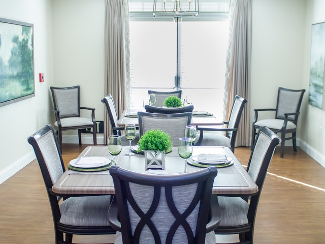 THE STRATFORD AT BEYER PARK